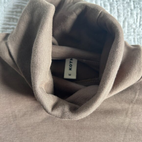 Kotn Turtleneck T-shirt (Medium) - Picture 2 of 2
